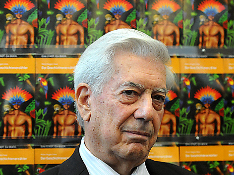 Mario Vargas Llosa beim Start der Aktion "Eine Stadt. Ein Buch"