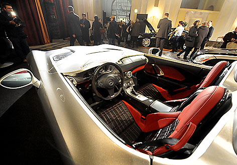 Autos bei "Luxury, please" 2010