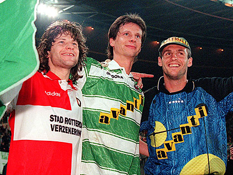 Andreas Heraf, Peter Schöttel, Michael Konsel im April 1996 im Ernst Happel-Stadion nach dem Spiel Rapid gegen Feyenoord Rotterdam