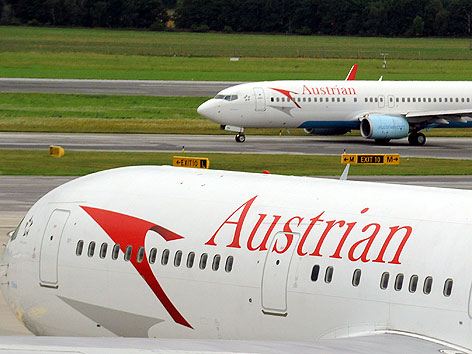 Flugzeuge der AUA am Flughafen Wien-Schwechat