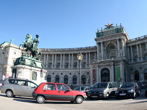 Heldenplatz und Hofburg