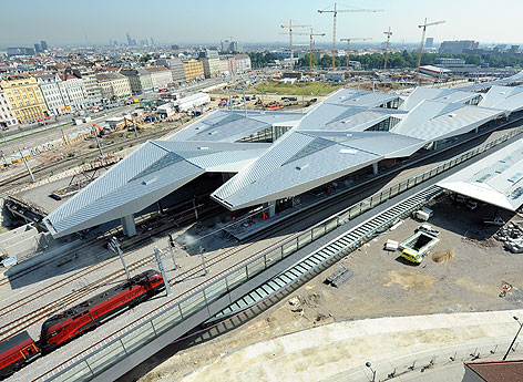 Blick auf dem im Bau befindlichen Hauptbahnhof am Montag, 6. August 2012