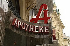 Schriftzug "Apotheke" in der Wiener Innenstadt