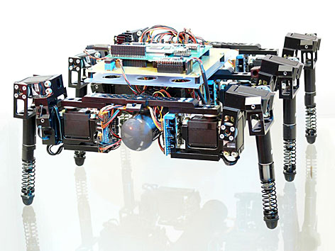 Der Roboter "Tobor" zu sehen anl. der Ausstellung "Roboter. Maschine und Mensch?" im Technischen Museum in Wien