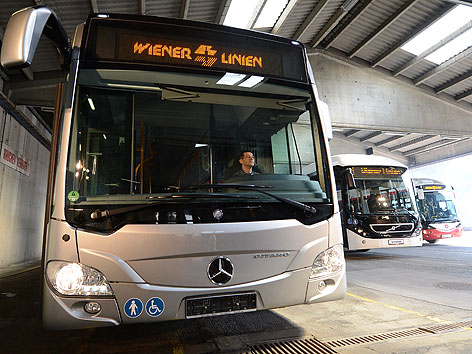 Die künftige Busflotte der Wiener Linien aufgenommen am Donnerstag, 18. April 2013