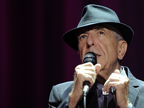 Der kanadische Sänger Leonard Cohen während eines Konzertes am Samstag, 27. Juli 2013 in Wien