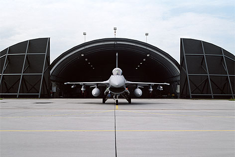 Allan Sekula, Lockheed-Martin F-16 rollout. Polish Air Force base near Poznan. July 2009, 2007–2009