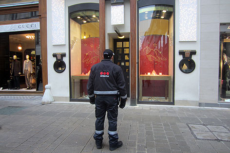Securitas-Sicherheitsmann in der Wiener Innenstadt