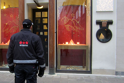 Securitas-Sicherheitsmann in der Wiener Innenstadt