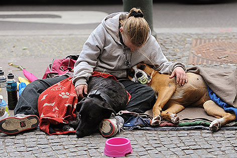 Obdachlose mit Hund
