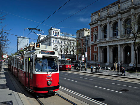 Alte Straßenbahn "E2" in Wien