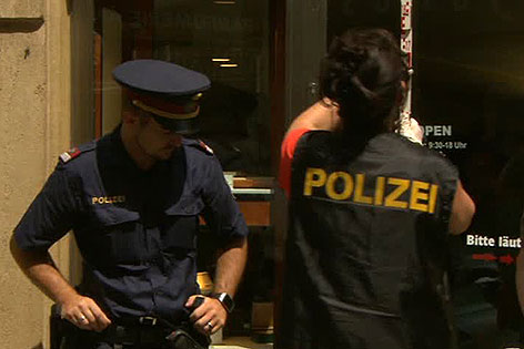 Polizisten nach Überfall auf Wiener Innenstadt