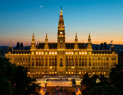 Eurovision Village: Der Wiener Rathausplatz wird während der Eurovision Week zur Fanmeile.