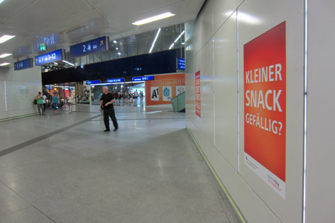 Werbeplakat für die BahnhofCity