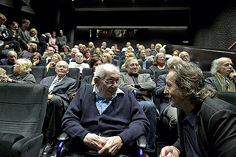 Eric Pleskow und Hans Hurch in Kinosaal