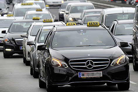 Kundgebung von Taxifahrern in Wien