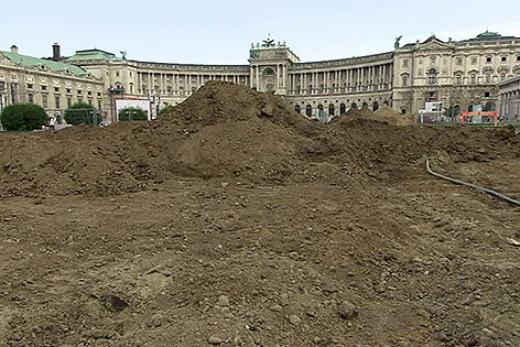 Aushubarbeiten am Heldenplatz für Ersatzquartier Parlament