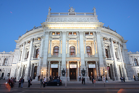 Burgtheater von außen