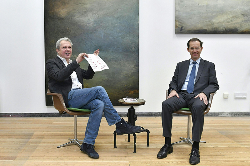 Herbert Föttinger (l.) und der kaufmännische Direktor Alexander Götz