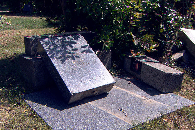 Grabsteine am Friedhof Feuerhalle Simmering