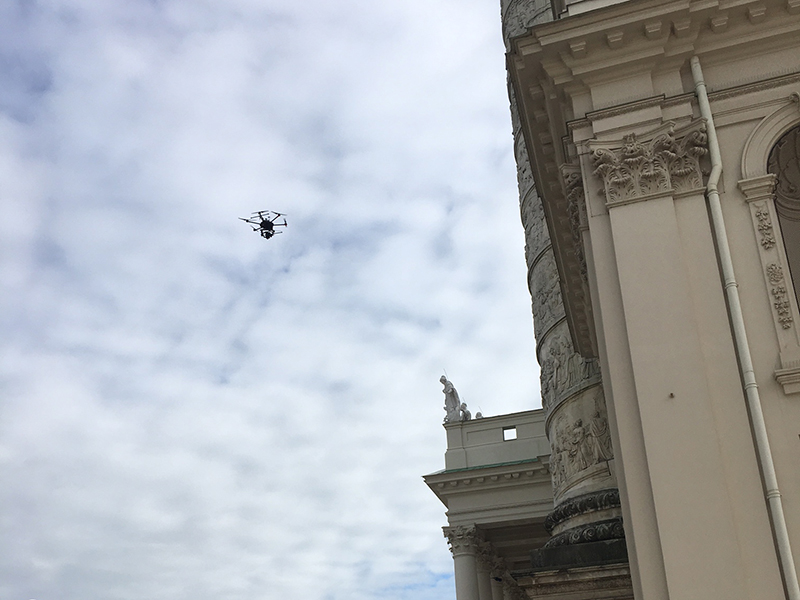 Drohne Karlskirche