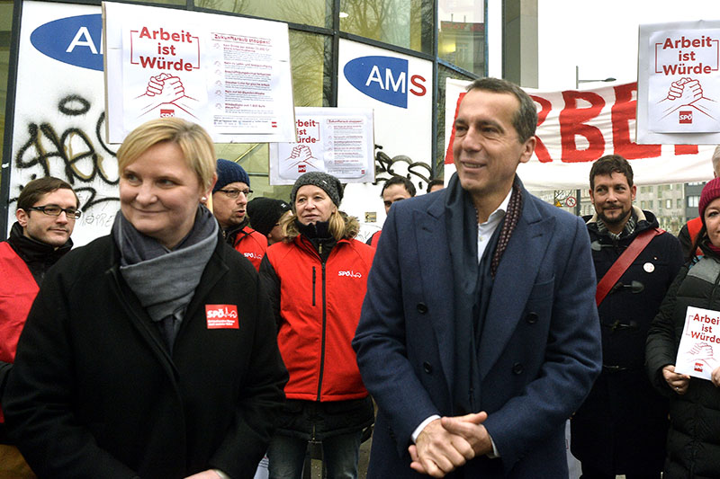 Kern und Frauenberger bei AMS-Protest
