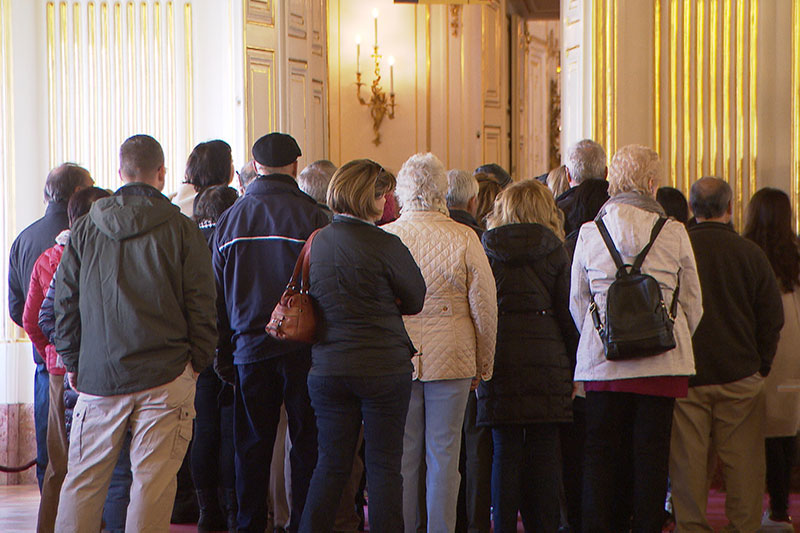 Besucher im Schloss Schönbrunn