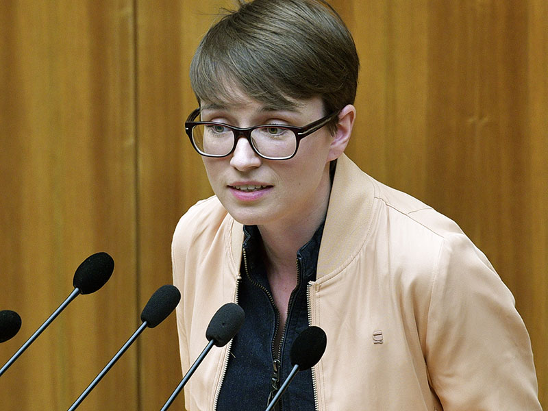 Die ehemalige Nationalratsabgeordnete der Grünen, Sigrid Maurer, Bild vom 19. Juni 2017